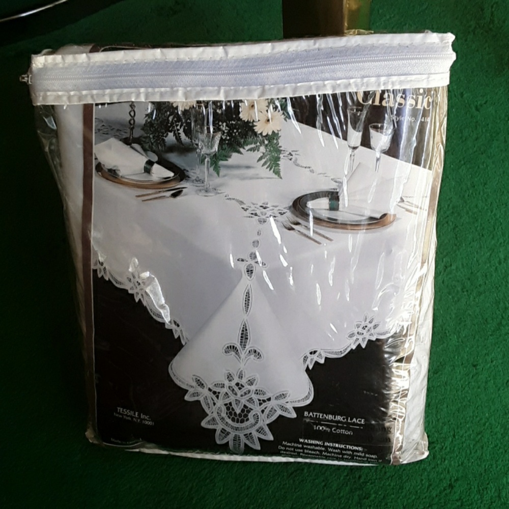 Tablecloth & 6 napkins